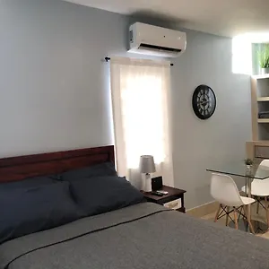 Metro Host Apartamento San Juan